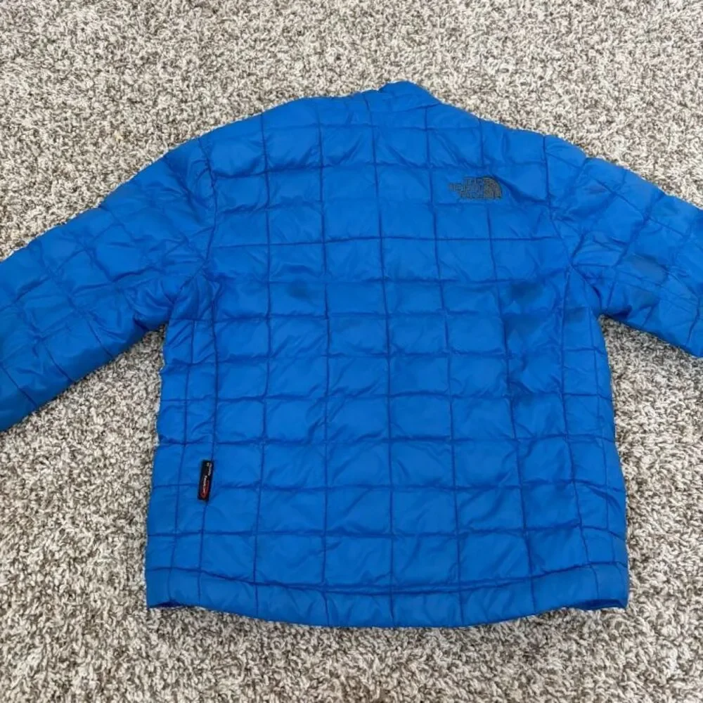 Size 5 / Boys North Face Thermoball Jacket